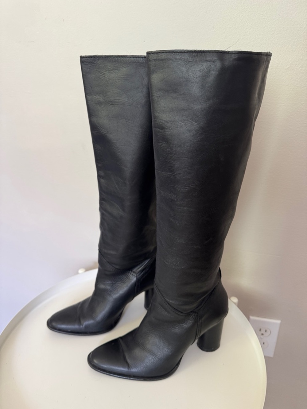 Zara Black Knee-High Leather Heeled Boots